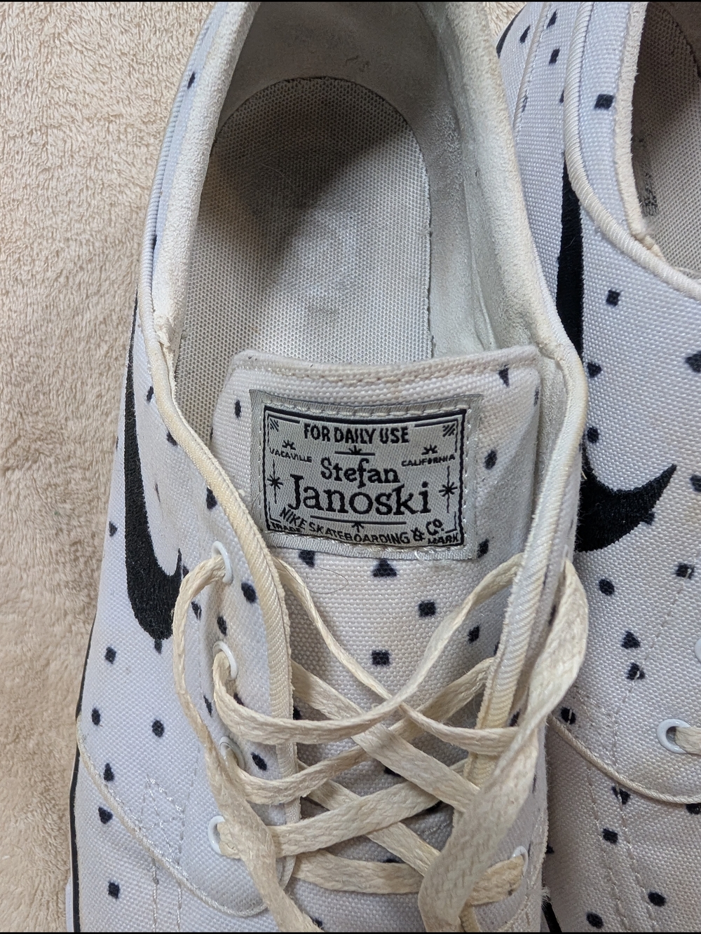 NIKE SB Stefan Janoski Canvas Polka Dot Sneakers White Black Men’s Size 11.5 - Picture 3 of 6